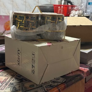4TALIK TAXTALI MENAJNITSA STARRY